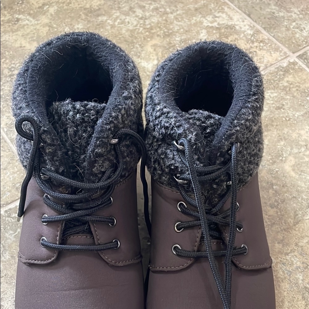 Women's Brown Ankle Boots - Picture 8 of 9